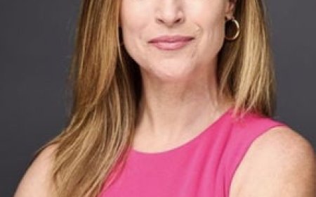 Mary Beth Cutshall has been appointed Chief Growth Officer at Vision Hospitality Group, Inc.