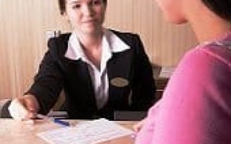 How a Hotel Receptionist can Perform as a Salesman