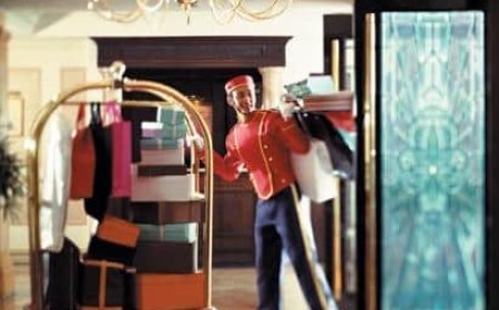 How to Guide Guests to Front Desk