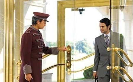 Procedure of Greeting the Guest Arriving First Time in Hotel