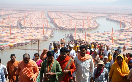 Travel and accomodation platforms report surging demand for Maha Kumbh