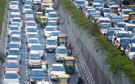 MP CM urges pilgrims to avoid travelling towards Prayagraj for couple of days