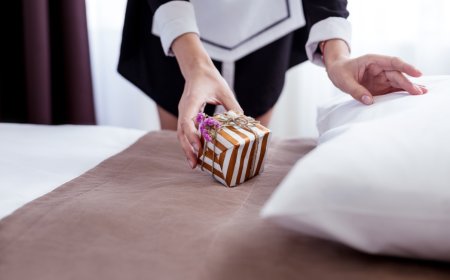 Marriott Leads, Hilton Gaining Fast