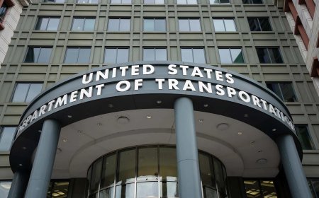 U.S. to Raise Air Traffic Control Salaries