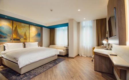 Wyndham Cuts Growth Forecast, Hopes for Infrastructure Boom