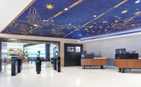 United Airlines Cancels Newark Flights After FAA Staff Walkout