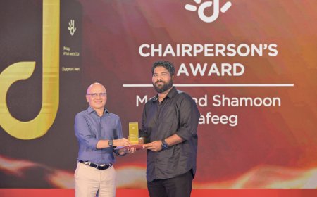 Dhiraagu celebrates team excellence at annual staff awards