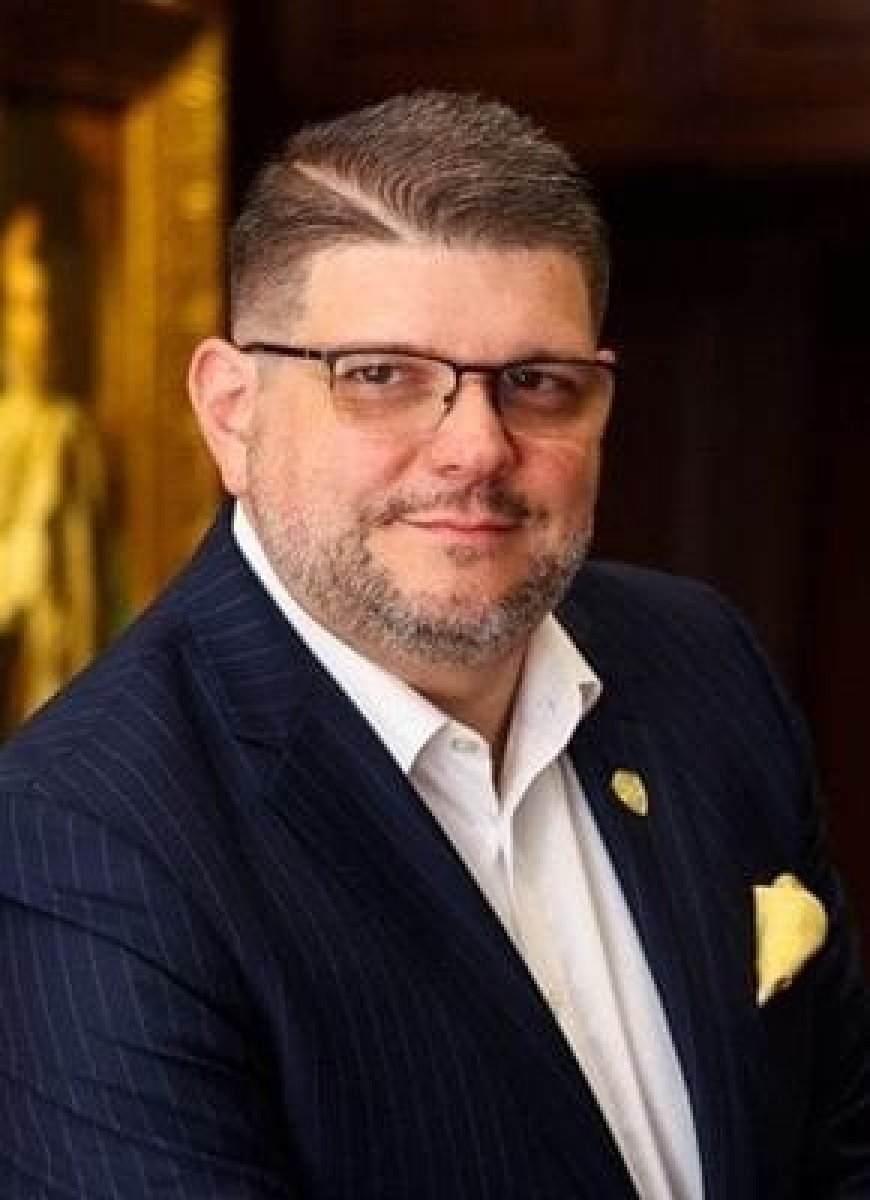 The Adolphus in Dallas has appointed Stephan Fitz as its new director of food and beverage