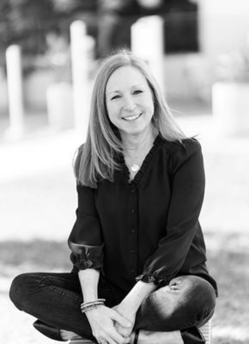 Michele Roberts has been appointed Senior Vice President of Sales at Pacifica Hotels