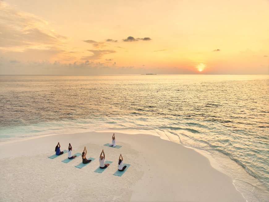 Jumeirah Olhahali Island unveils private sandbank experiences
