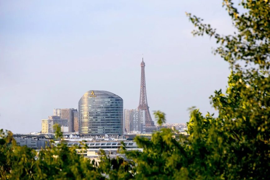 Accor Negotiates Acquisition of 17 Hotels in the Americas