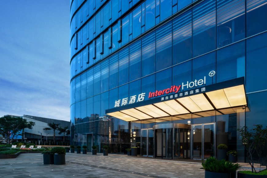 China's H World Aims to Double to 20,000 Hotels by 2030