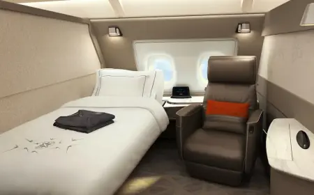 Singapore Airlines Upgrades Premium Cabins as Singapore’s Luxury Hotel Market Surges in 2025