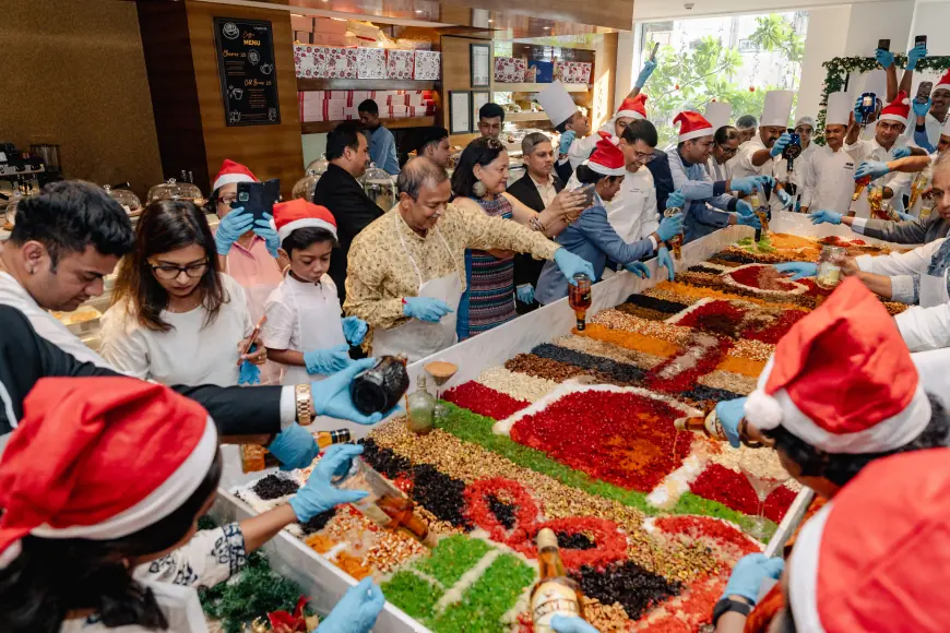 Cake, Camaraderie, Christmas cheer at Vivanta Panaji, Goa