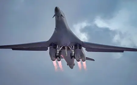 US Air Force B‑1 Bomber Fleet Shrinks as Older Heavy Bombers Near Retirement