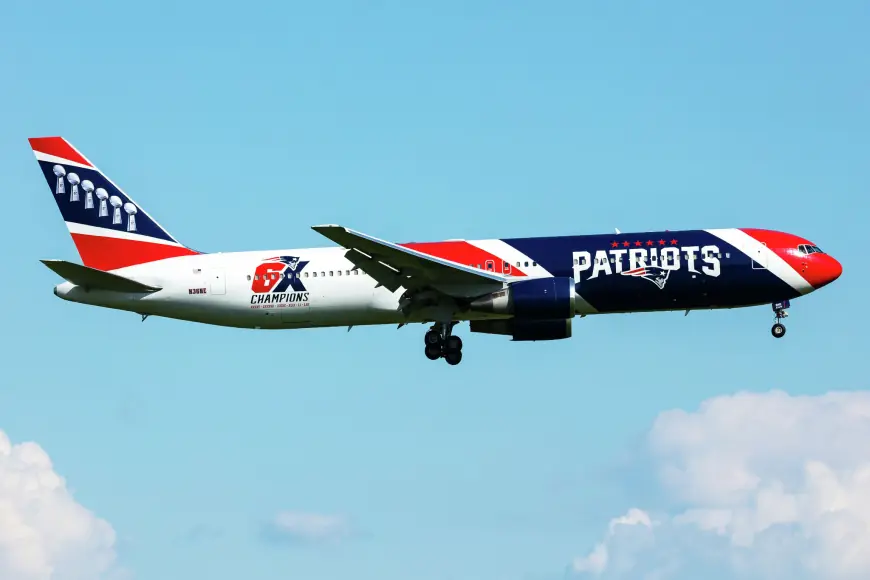 New England Patriots’ Boeing 767 Flies U.S. Marines to NATO Exercise in Norway