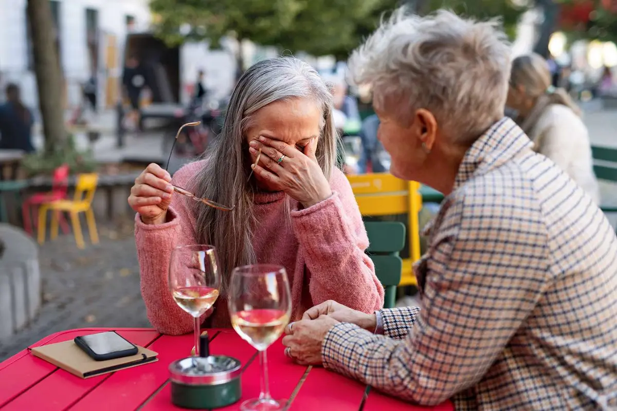 Emotional Dining Experiences Highlight Changing Social Norms in Restaurants