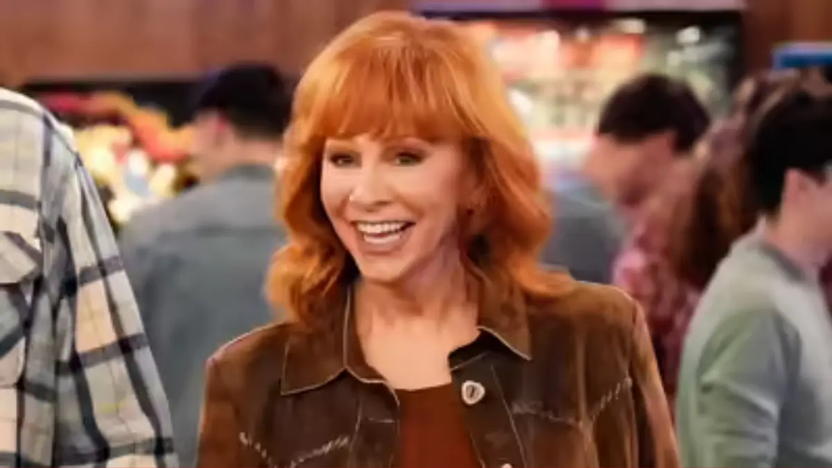Reba McEntire Says Real-Life Restaurant Experience Shaped ‘Happy’s Place’ Production Approach