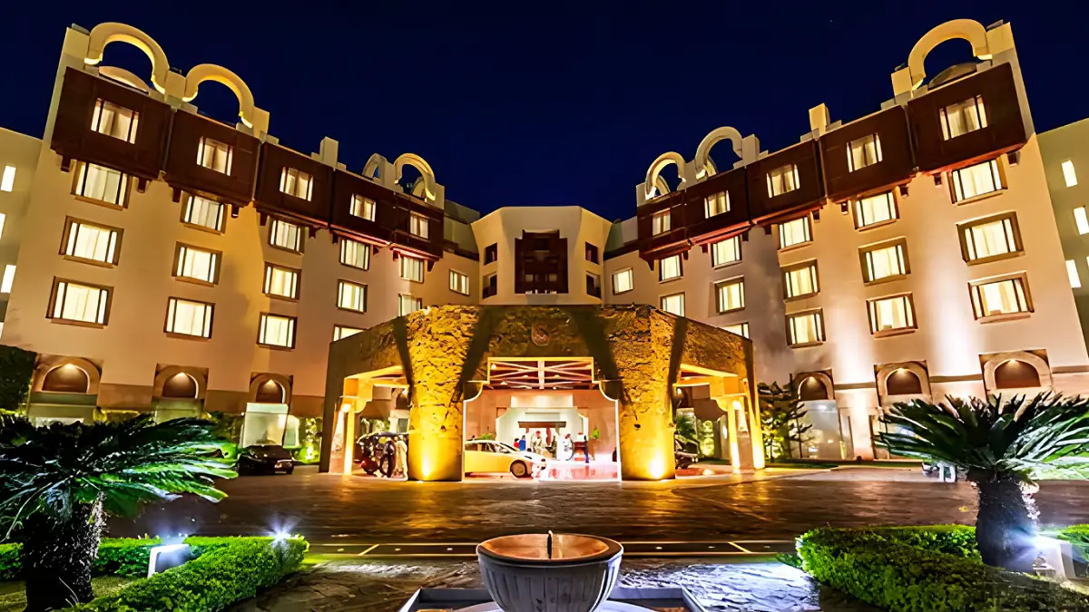 Islamabad Serena Hotel Turned Diplomatic Hub for US-Iran Talks
