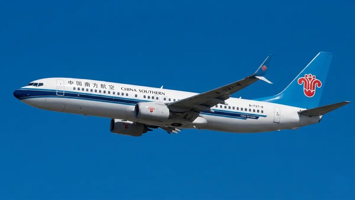 CDB Aviation Delivers Boeing 737-8 to China Southern