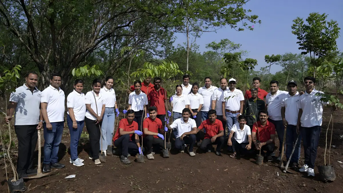 Sayaji Kolhapur Earth Day Hosts Plantation Drive, Expands Outreach