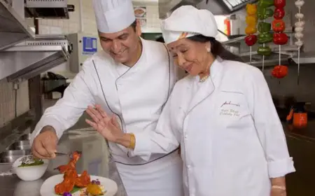 Asha Bhosle Built ‘Asha’s’ Restaurant Chain Across UAE and UK