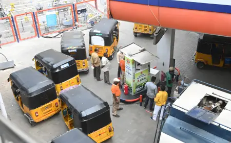 LPG Shortage Disrupts Hotels, Transport in Hyderabad