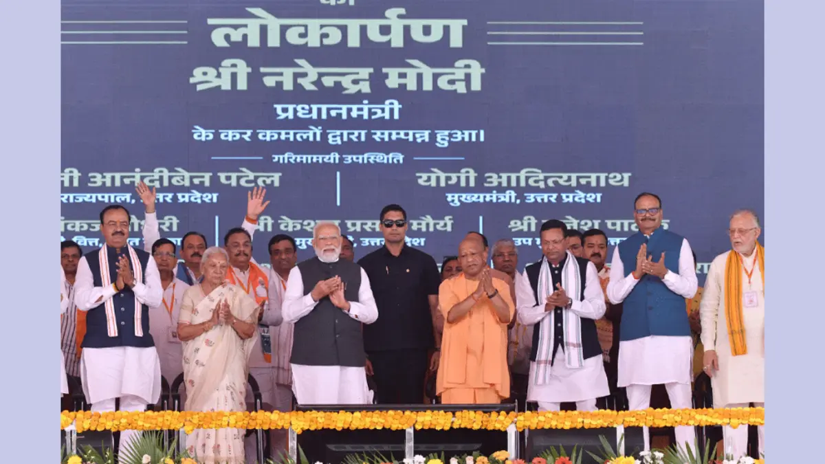 Ganga Expressway Opens, Cuts Meerut–Prayagraj Travel to 6 Hrs