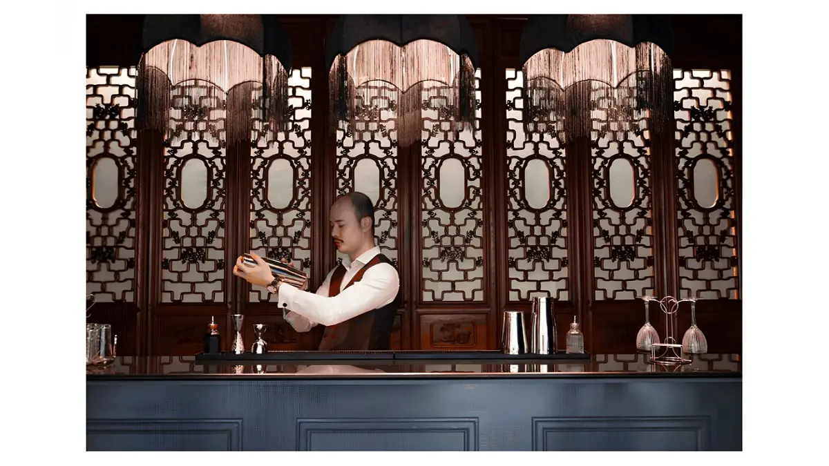 Raffles Hotel Le Royal Launches ‘Mindy’s’ Speakeasy Pop-Up in Phnom Penh