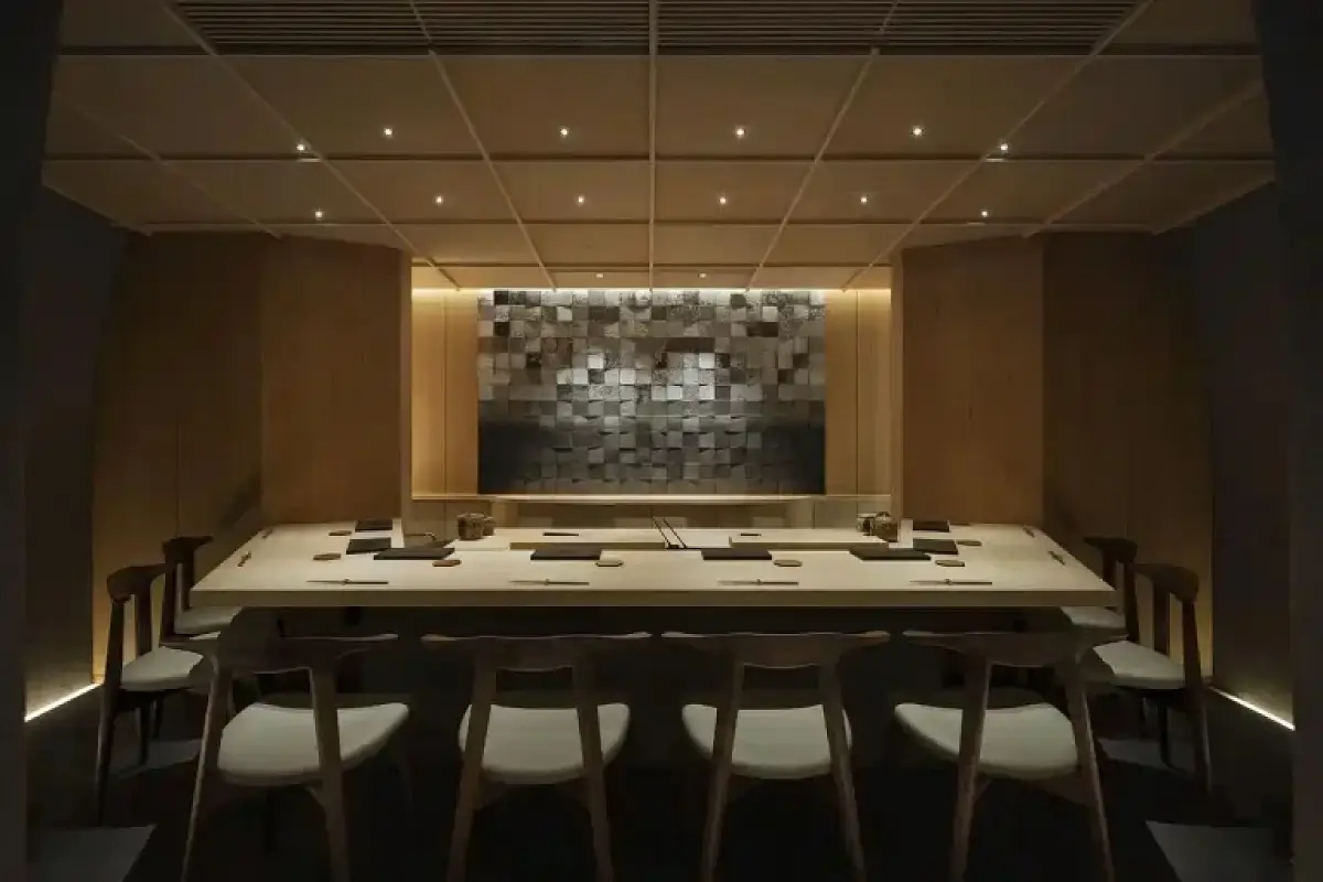 The Architectural Zen of Sushi Ichi Restaurant in Tokyo: A Masterclass in Minimalist Interior Design