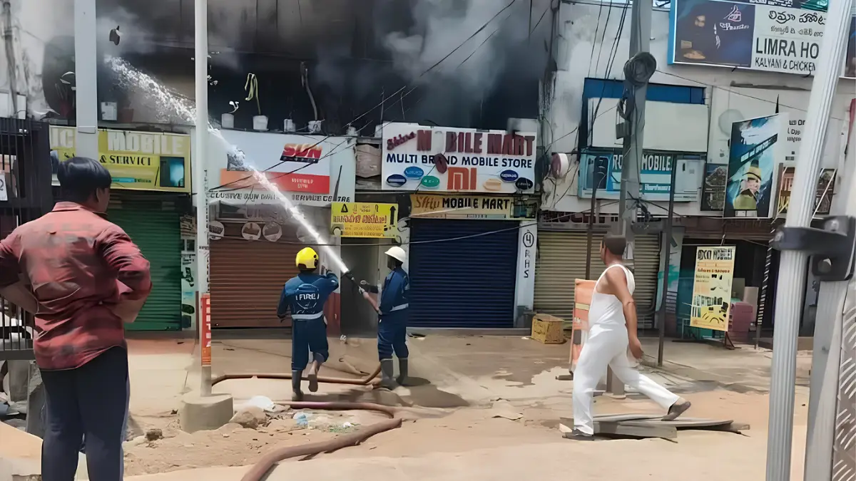 Hotel Fire Sangareddy After LPG Leak Injures Two Staff