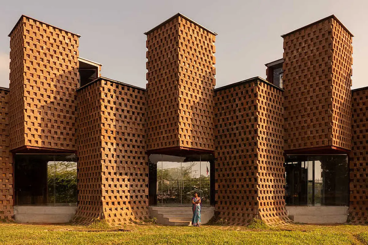 Container Restaurant Design Revolution: Petti Restaurant Gives Abandoned Shipping Containers New Life in Thoothukudi