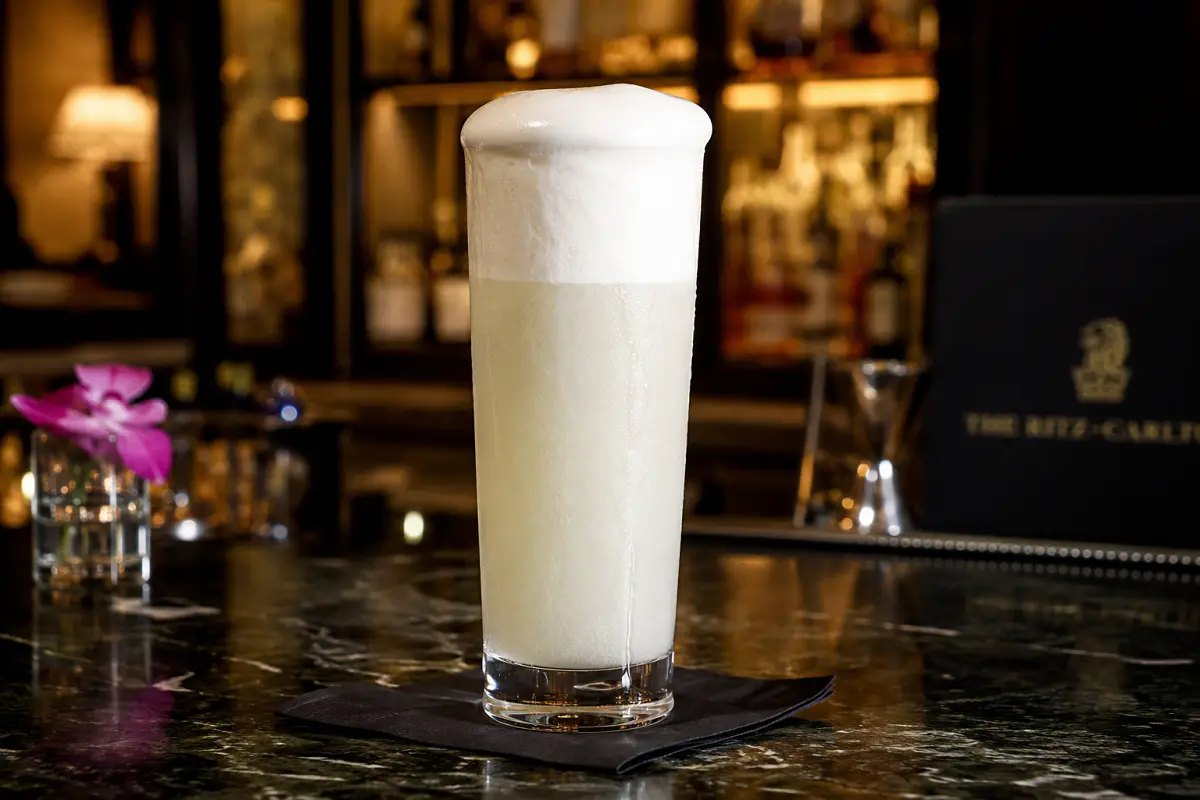 Ramos Gin Fizz Cocktail Recipe with SOP, Garnish & Presentation Guide