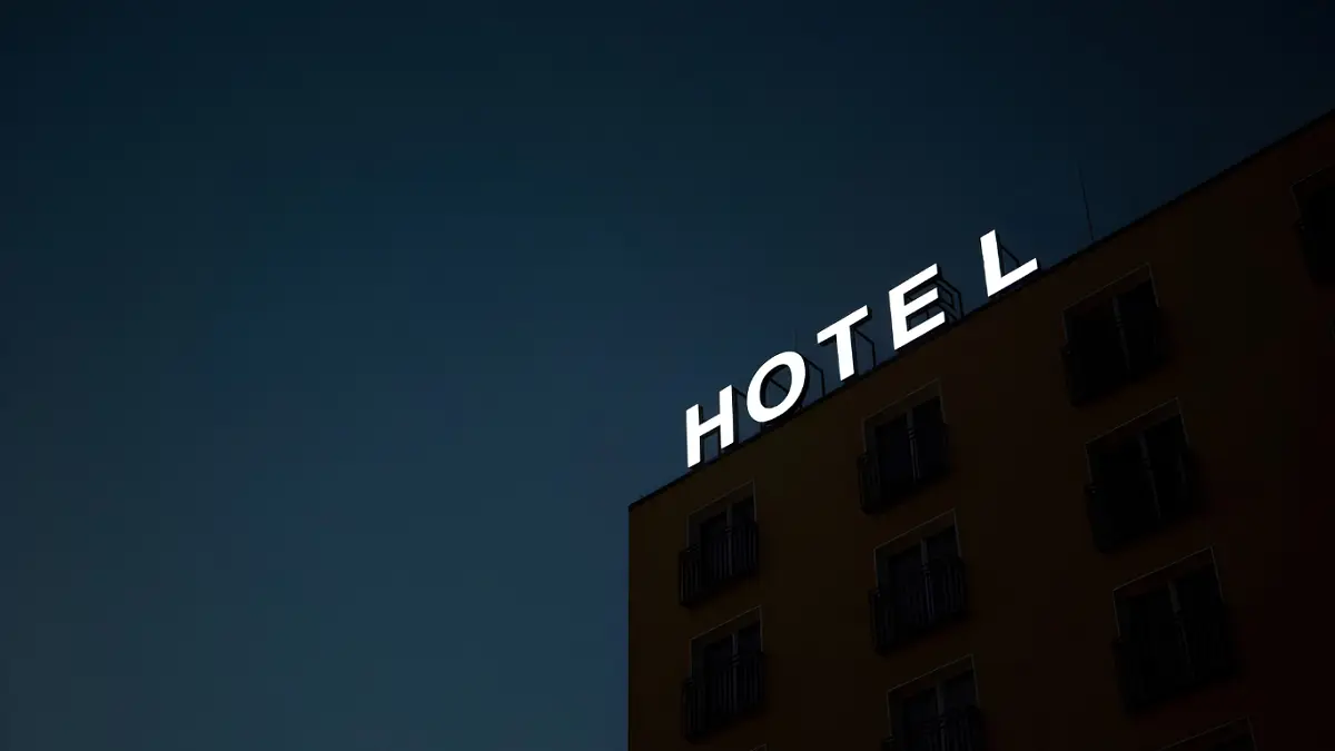 BMC Mumbai Targets Hotels, Corporates Over Marathi Signboards