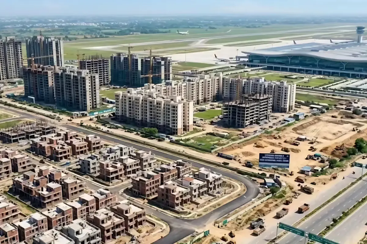 Noida Commercial Plot Price Hits ₹758 Crore Amid Airport-Driven Boom