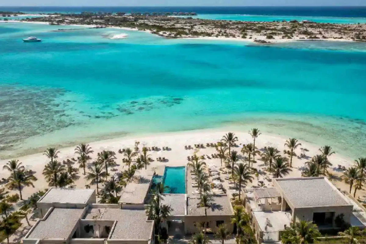 Saudi Tourism Surges With New Four Seasons Resort