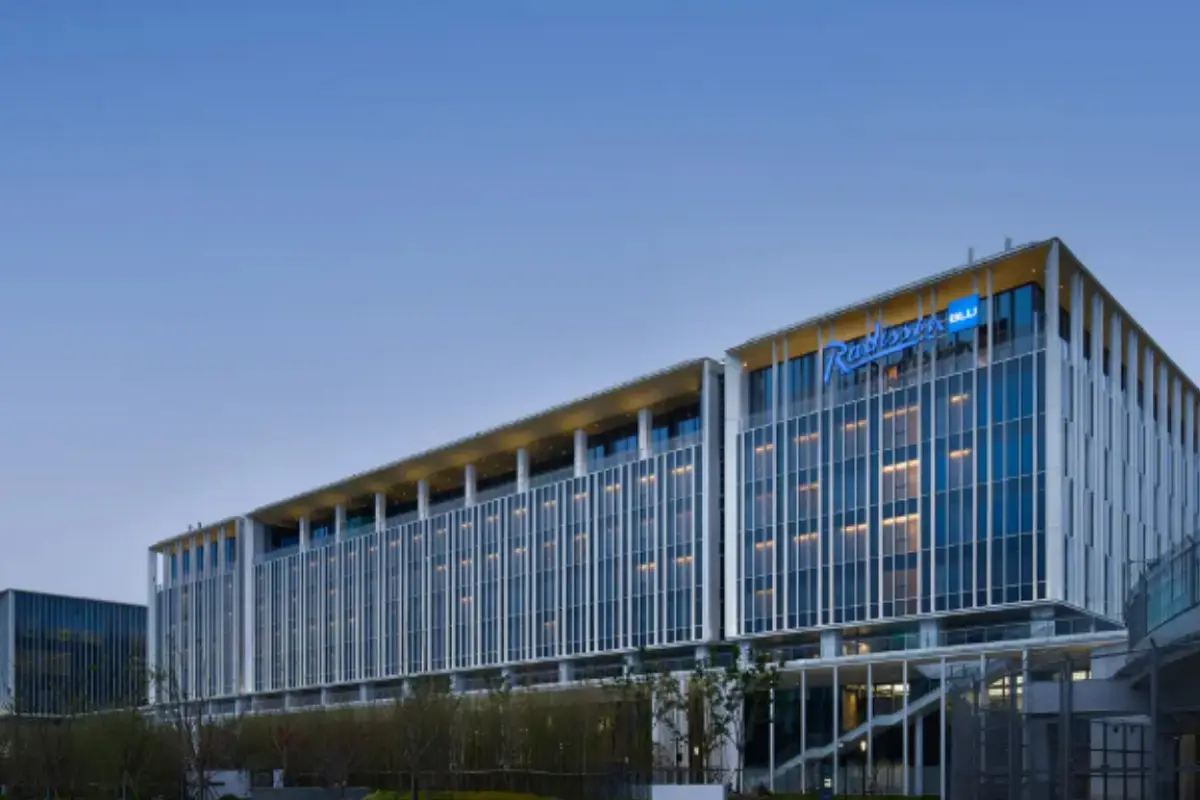 Radisson Blu Opens Flagship Shanghai Eastern Hub Hotel