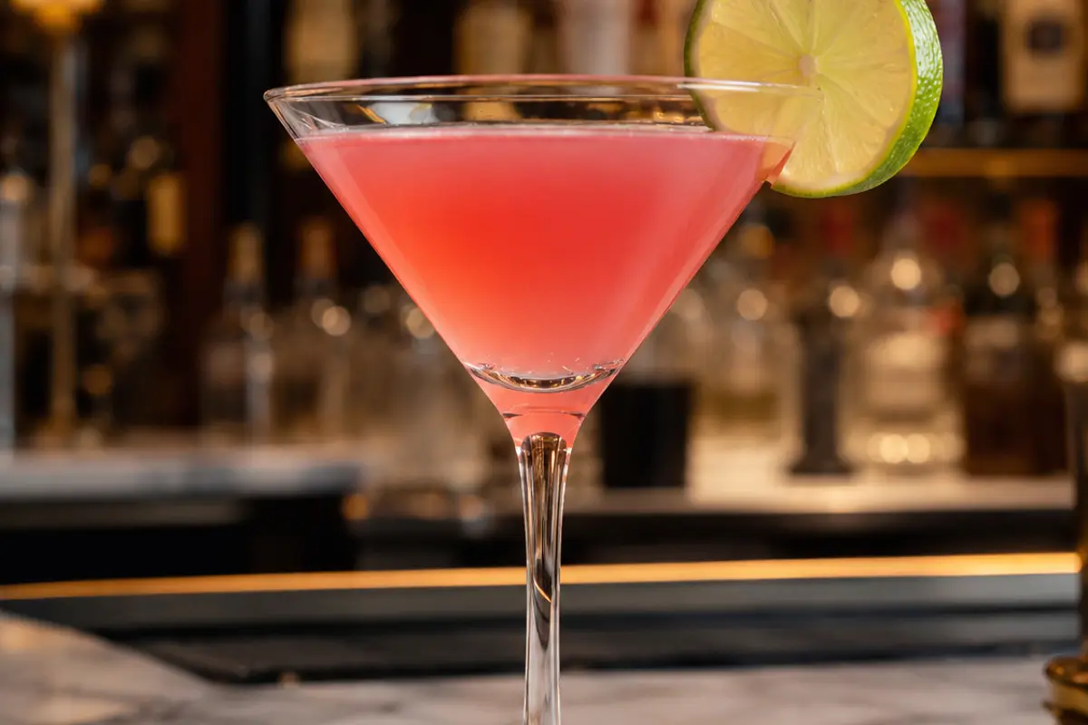Cosmopolitan Cocktail Recipe with SOP, Garnish & Presentation Guide