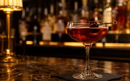 Manhattan Cocktail Recipe with SOP, Garnish & Presentation Guide