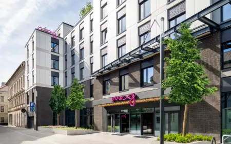 Moxy Hotels Debuts in Hungary with Budapest Opening