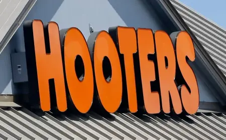 Hooters Rebrands as Family-Friendly Restaurant Under Returning CEO