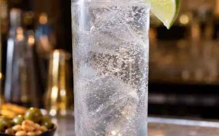 Vodka Tonic Cocktail Recipe with SOP, Garnish & Presentation Guide