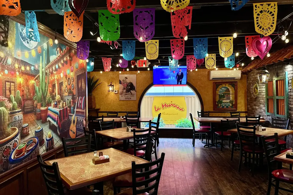 La Mexicana Serves Montrose Houston for Over Four Decades After Grocery Roots