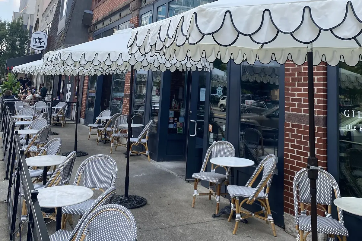 Metsi's Wood-Fired Italian Marks First Year With Free Cannoli Giveaway