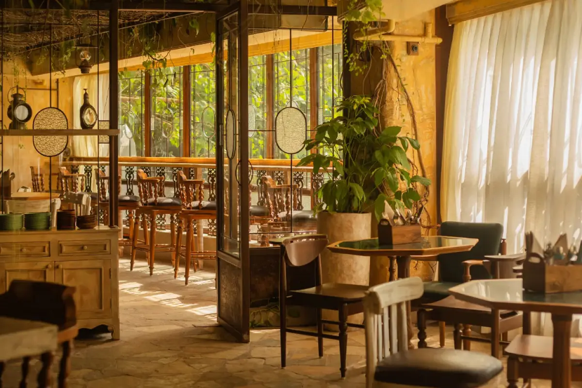 Designers open Pune restaurant that appears to be falling apart