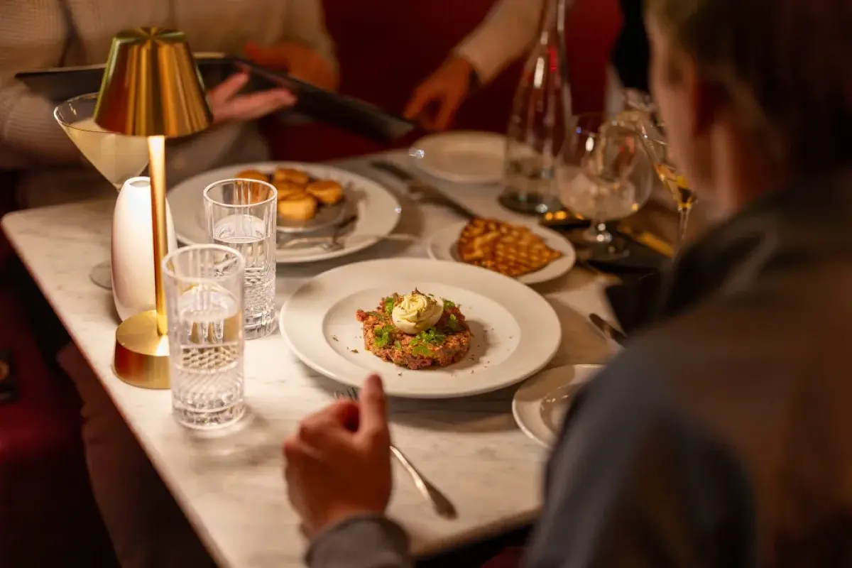 François Restaurant Is Expensive, Flashy, and Annoyingly Good—I’m Already Planning My Third Date