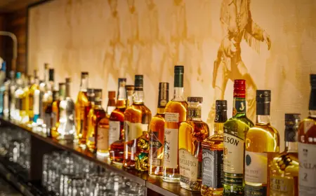 Beer Sales Rise at Chicago Restaurants as Diners Skip Costly Cocktails
