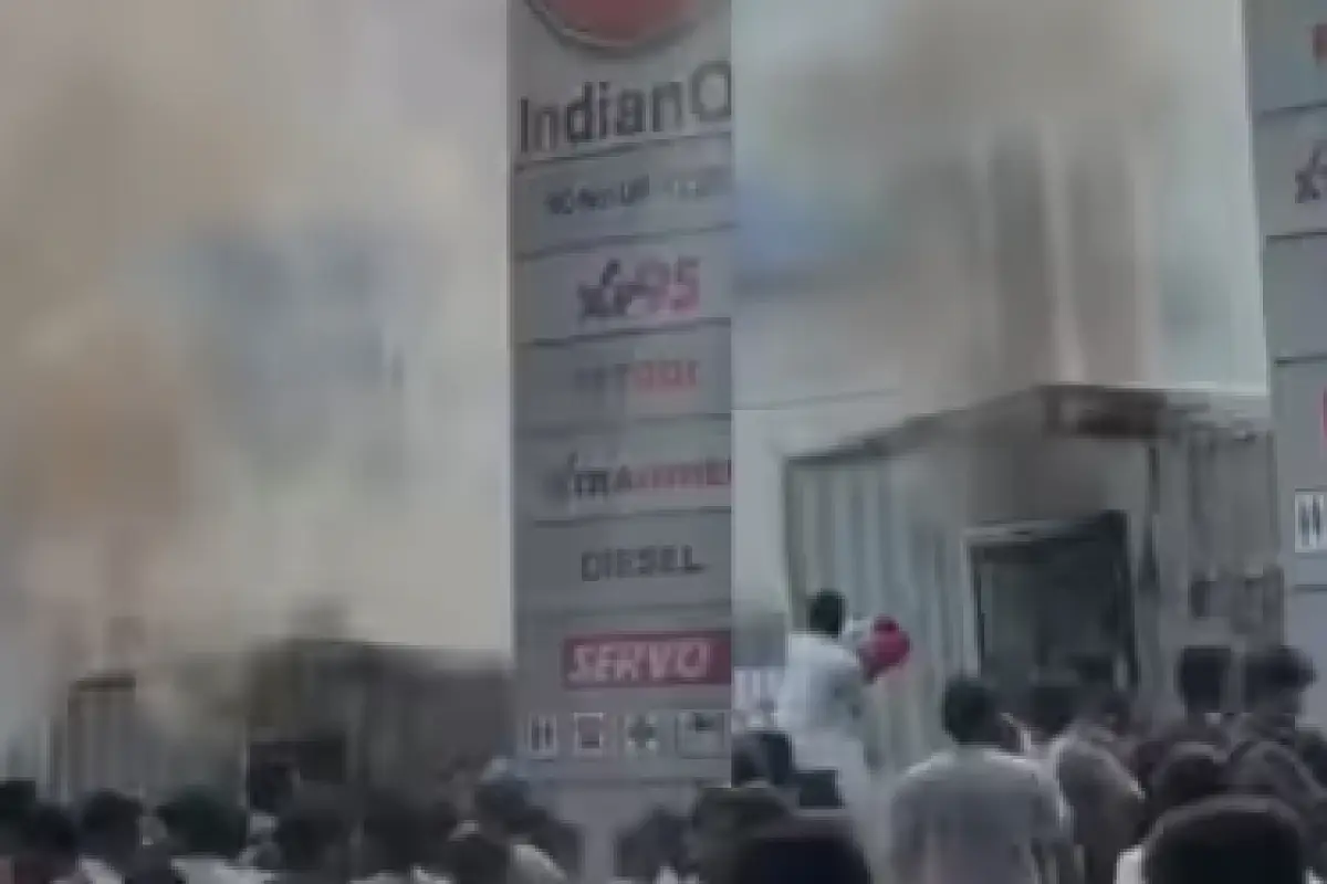 Fire Erupts at Lucknow Restaurant, Workers Feared Trapped