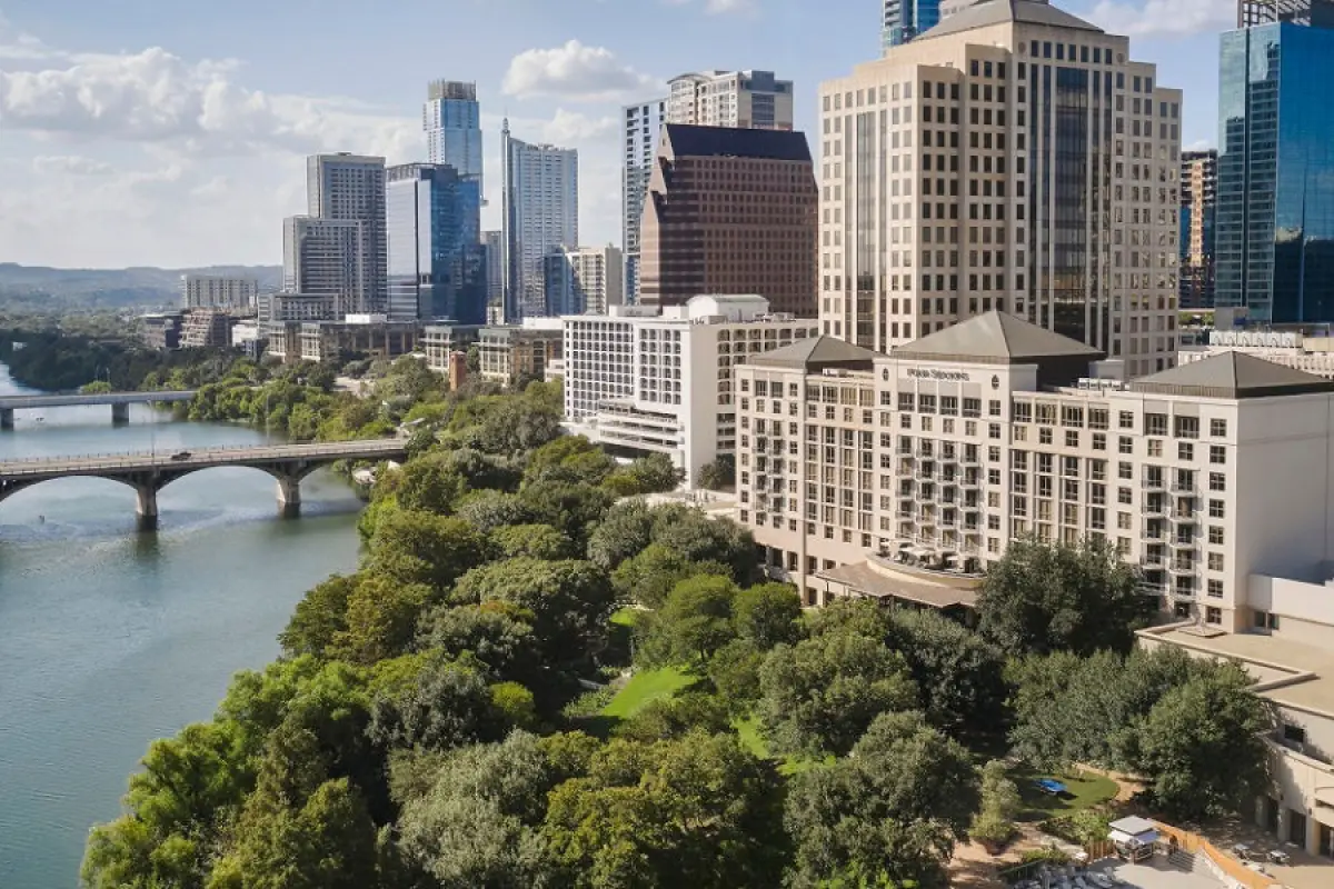 Four Seasons Hotel Austin: The Ultimate Lady Bird Lake Stay