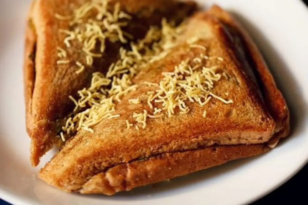 How to make Mumbai Masala Sandwich ( Step by Step)